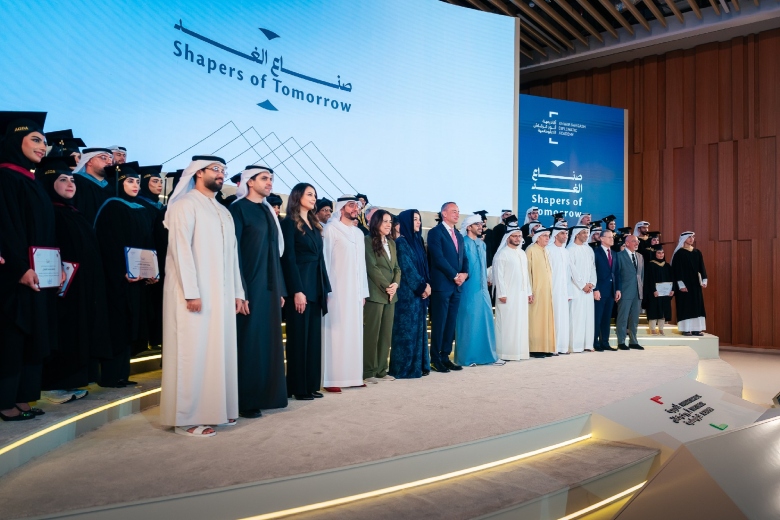عبدالله بن زايد يشهد تخريج دفعة